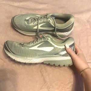 Brooks Ghost 10s